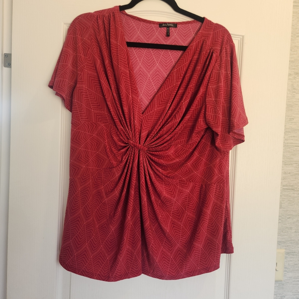 Daisy Fuentes Red Twist Front Blouse Size XL Euc